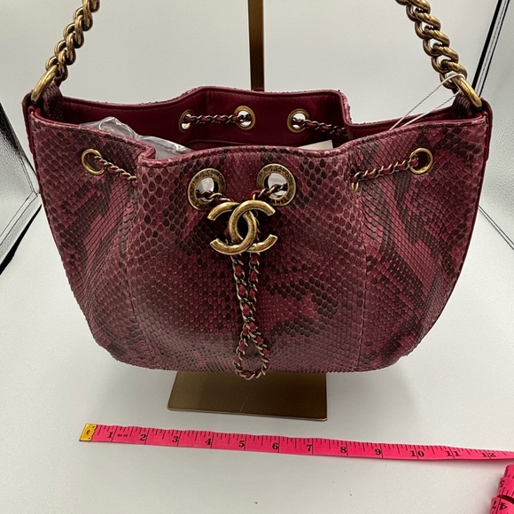 Chanel Paris Rome Drawstring CC Bag Red Python Gabrielle with FULL Inclusion - Picture 14 of 16